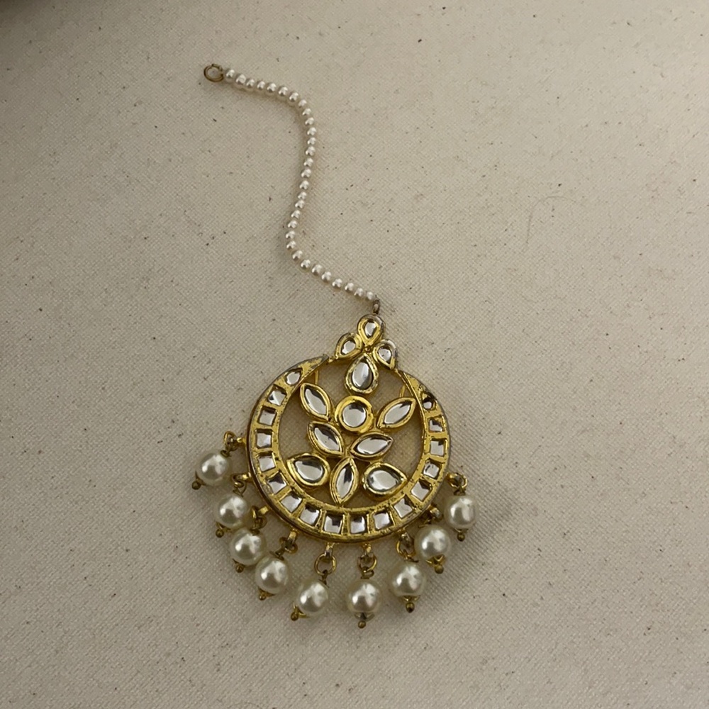 Eid Diwali Pearl maang teeka tikka Punjabi Pakistani Indian Kundan